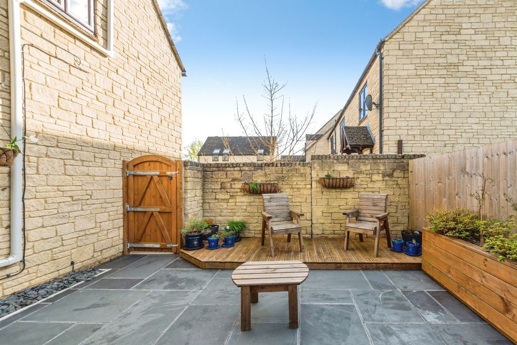 Additional image 21 of 2 bed property for saleCampden Close, Witney OX28