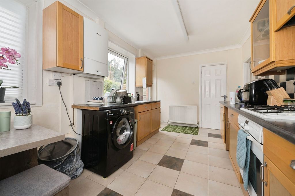 Additional image 13 of 2 bed semi-detached house for saleFreshfield Square, Southampton SO15