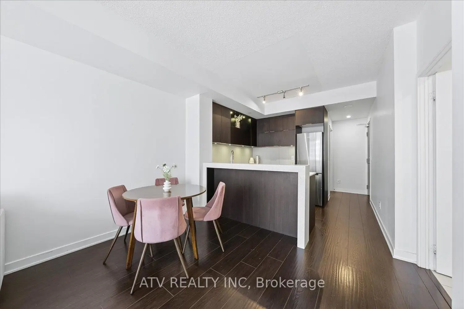 Additional image 9 of 170 Sumach Street 1113