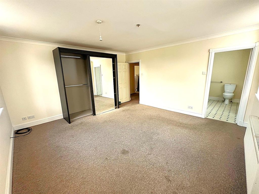 Additional image 14 of 3 bed flat for saleRockingham Road, Cottingham LE16