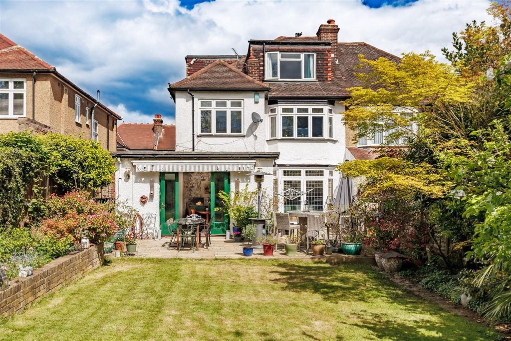 Additional image 28 of 5 bed semi-detached house for saleQueens Avenue, Woodford Green IG8