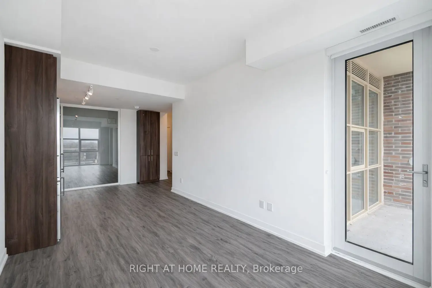 Additional image 10 of 1787 St Clair Avenue 418