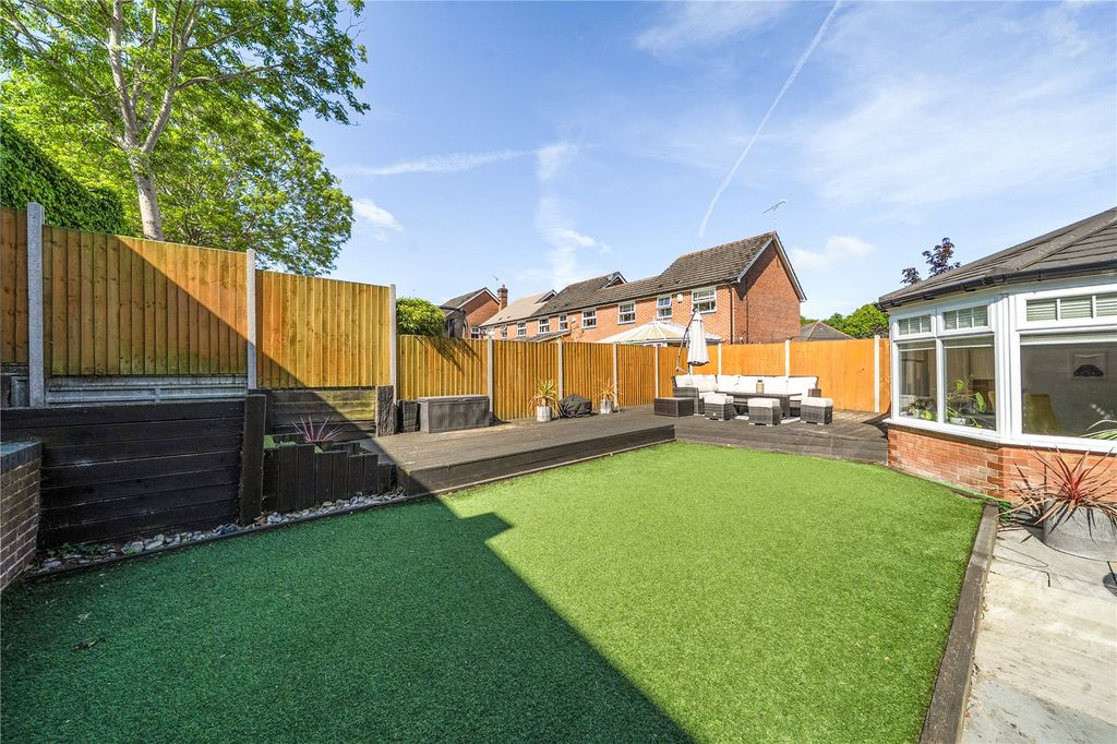 Additional image 25 of 5 bed link detached house for saleLower Canes, Yateley, Hampshire GU46