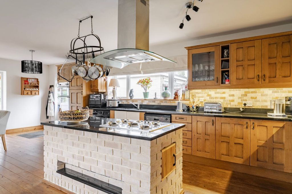 Additional image 5 of 4 bed detached bungalow for saleBellrope Lane, Wymondham NR18