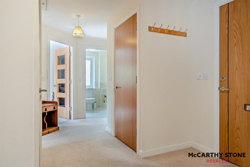 Additional image 18 of 2 bed flat for saleSomers Brook Court, Newport, Isle Of Wight PO30
