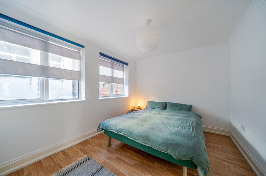 Additional image 9 of 2 bed flat for saleLondon Road, Southampton, Hampshire SO15