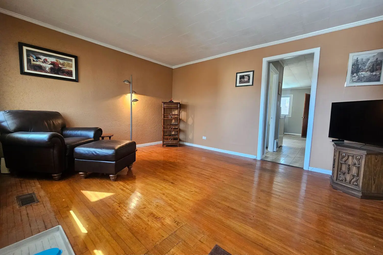 Additional image 5 of 3067 Churchill Avenue