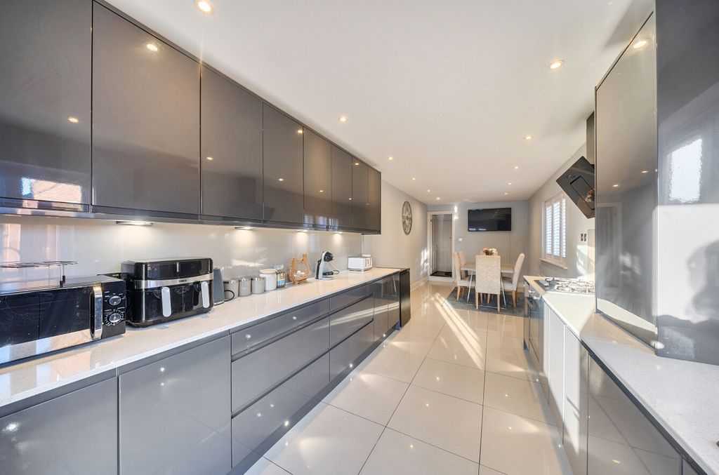 Additional image 2 of 3 bed terraced house for saleStafford Road, Shirley, Southampton, Hampshire SO15