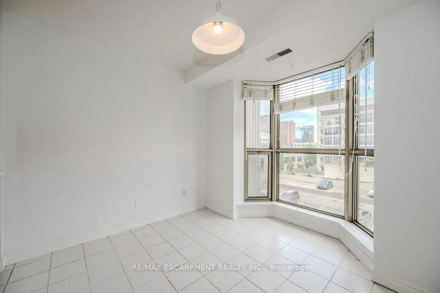 Additional image 7 of 67 Caroline Street 302 (B)