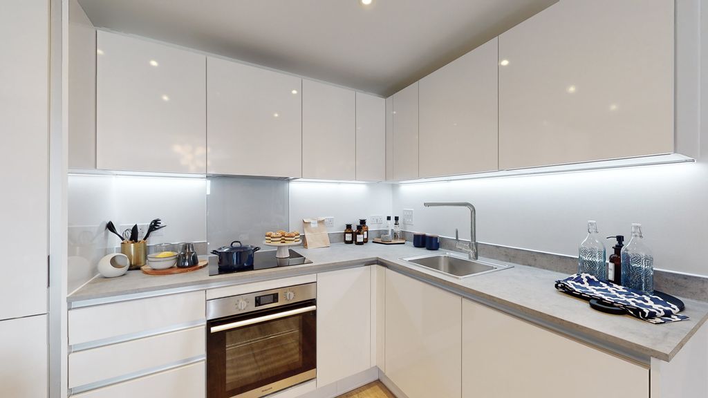 Additional image 12 of 2 bed flat for saleGranada House, Meridian Way, Southampton SO14