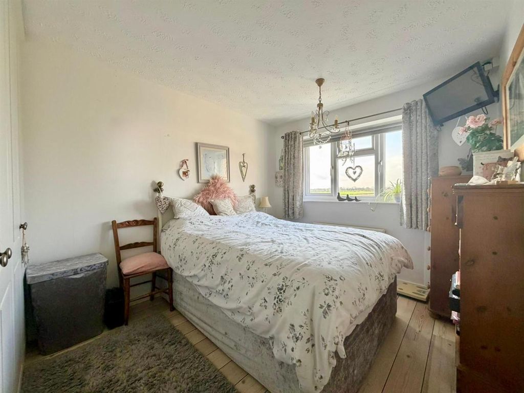 Additional image 13 of 3 bed semi-detached house for saleGreylag Close, Whetstone, Leicester LE8