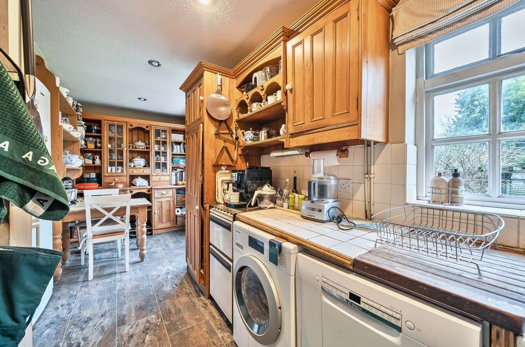 Additional image 5 of 4 bed terraced house for saleHighfield Lane, Highfield, Southampton, Hampshire SO17