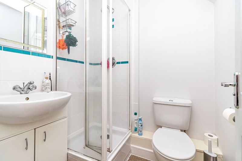 Additional image 16 of 2 bed flat for saleGisors Road, Southsea PO4