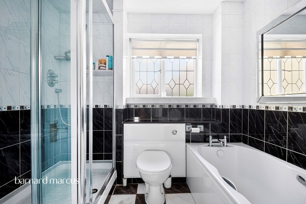 Additional image 15 of 4 bed detached house for saleCleveland Gardens, Worcester Park KT4