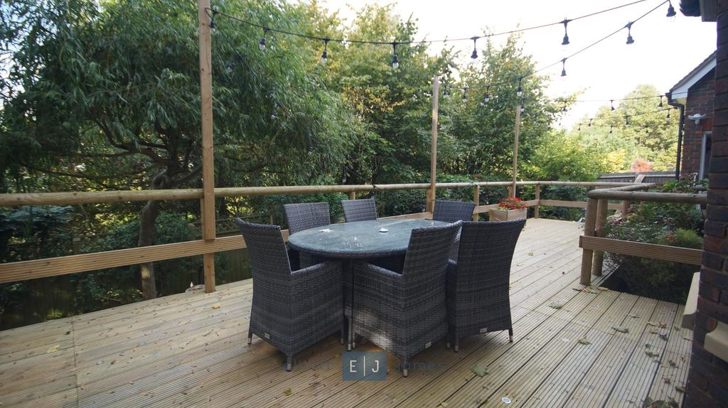 Additional image 28 of 6 bed detached house for saleRegents Drive, Woodford Green IG8