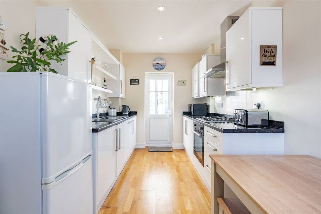 Additional image 5 of 2 bed flat for saleBridgefield Road, Whitstable CT5