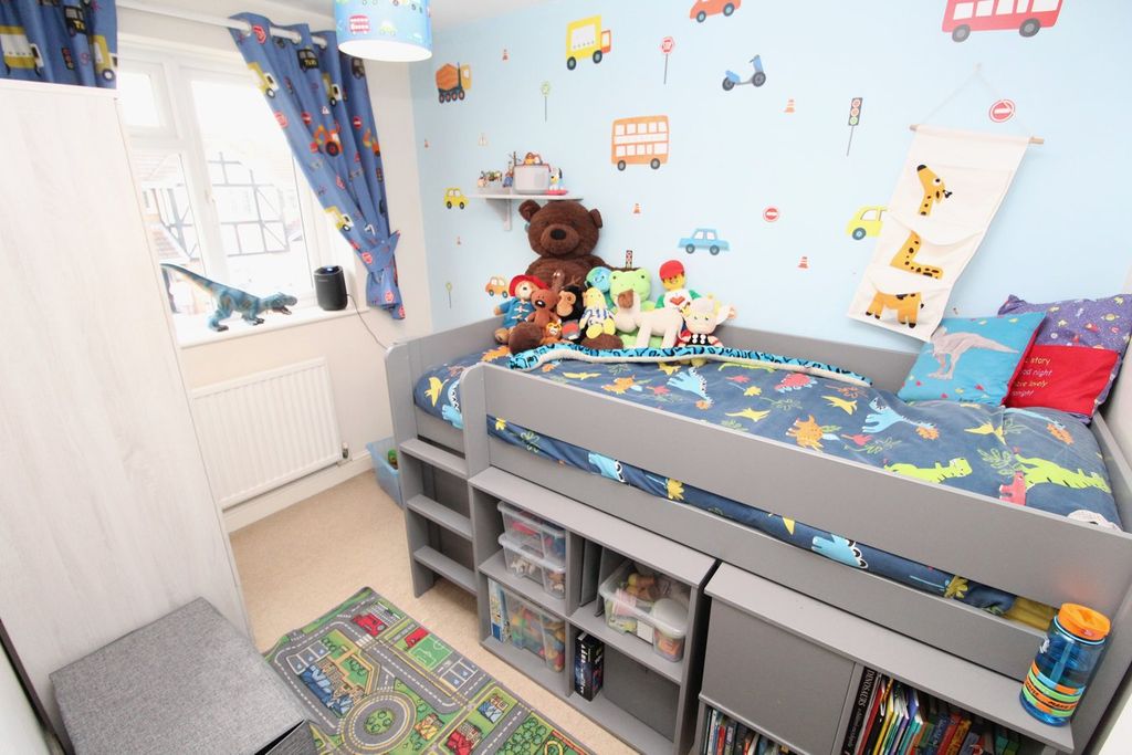 Additional image 9 of 3 bed semi-detached house for salePhipps Close, Whetstone, Leicester LE8