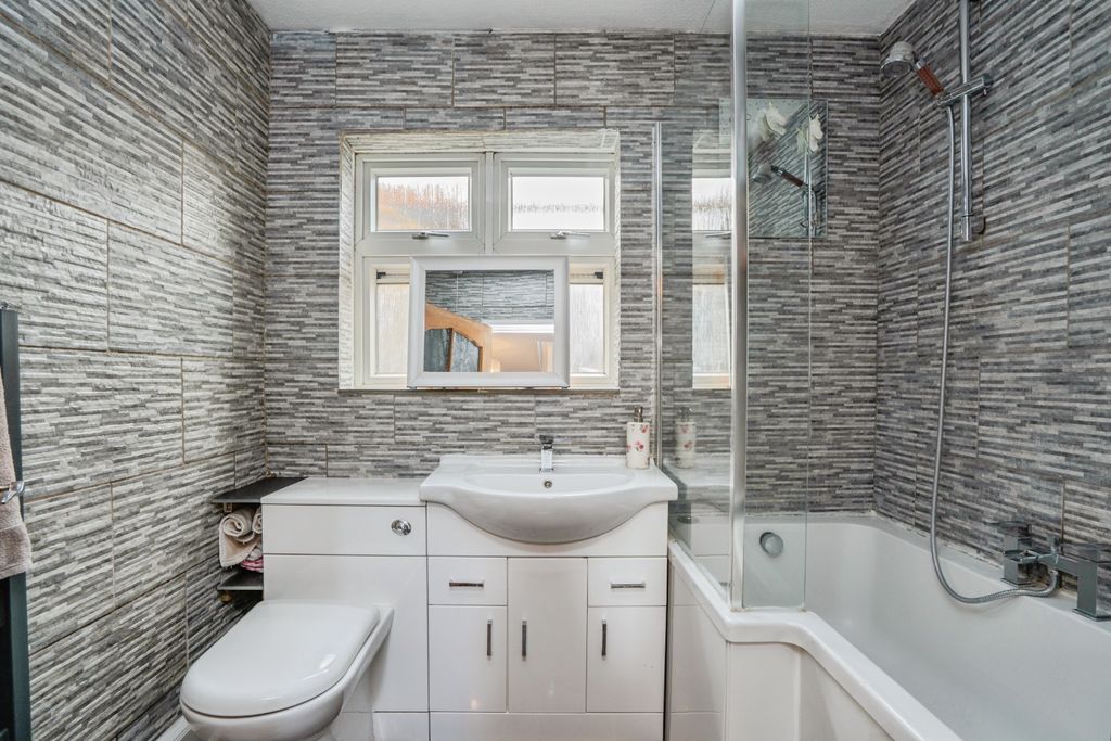 Additional image 10 of 4 bed semi-detached house for saleDeal Road, Portsmouth PO6