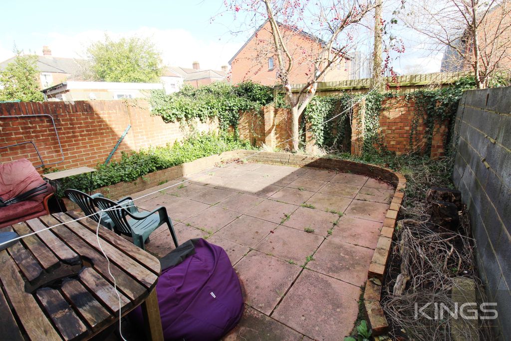 Additional image 24 of 4 bed semi-detached house for saleDevonshire Road, Southampton SO15