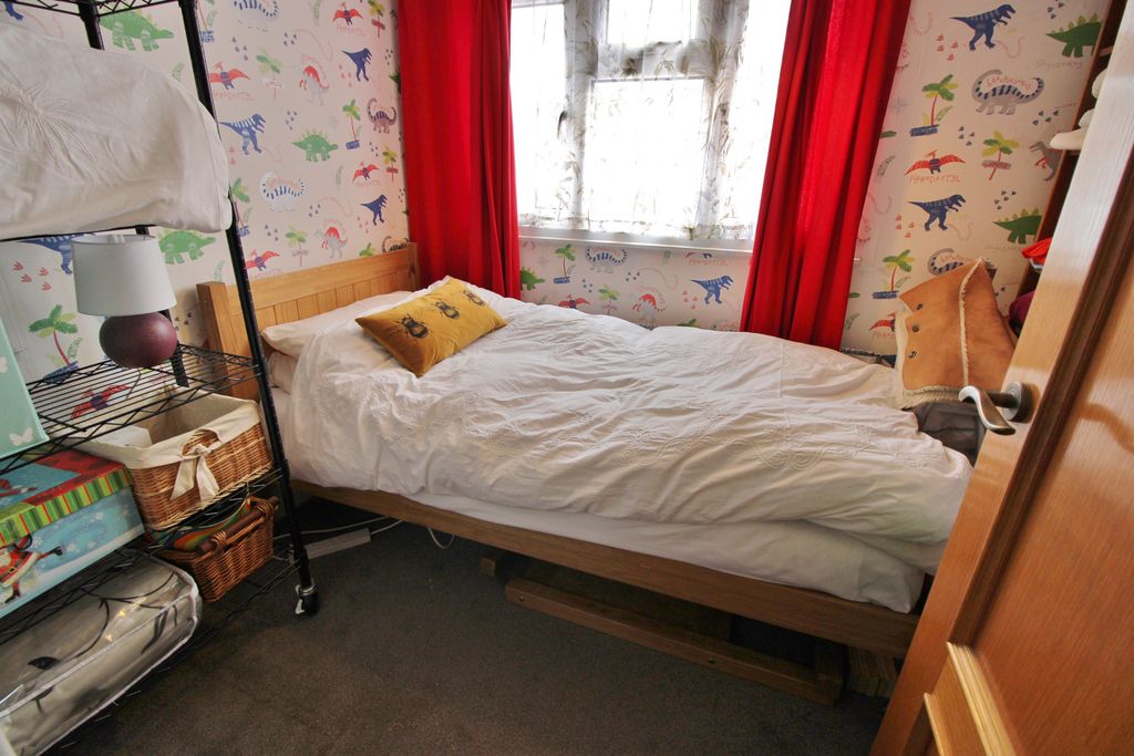 Additional image 12 of 4 bed semi-detached bungalow for saleSeaview Avenue, Portchester PO16