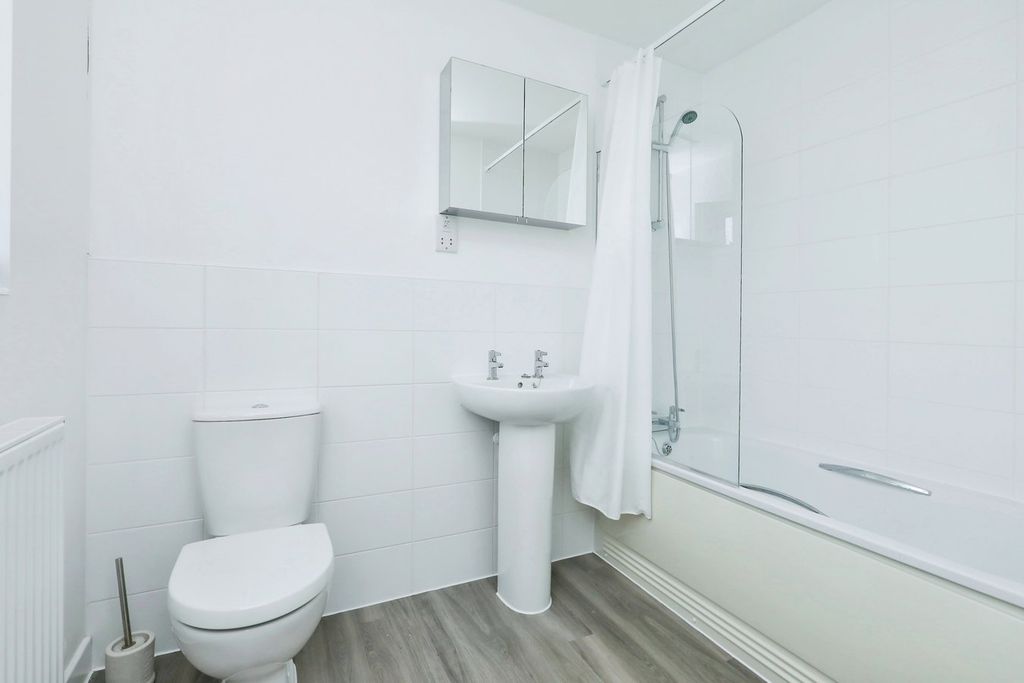Additional image 10 of 2 bed flat for saleBeechcroft Court, Cringleford, Norwich NR4
