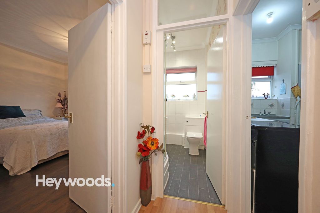Additional image 10 of 2 bed flat for saleHanbridge Avenue, Bradwell, Newcastle Under Lyme ST5