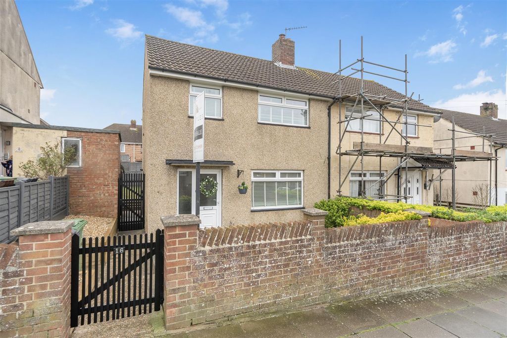 3 bed semi-detached house for saleWordsworth Avenue, Paulsgrove PO6