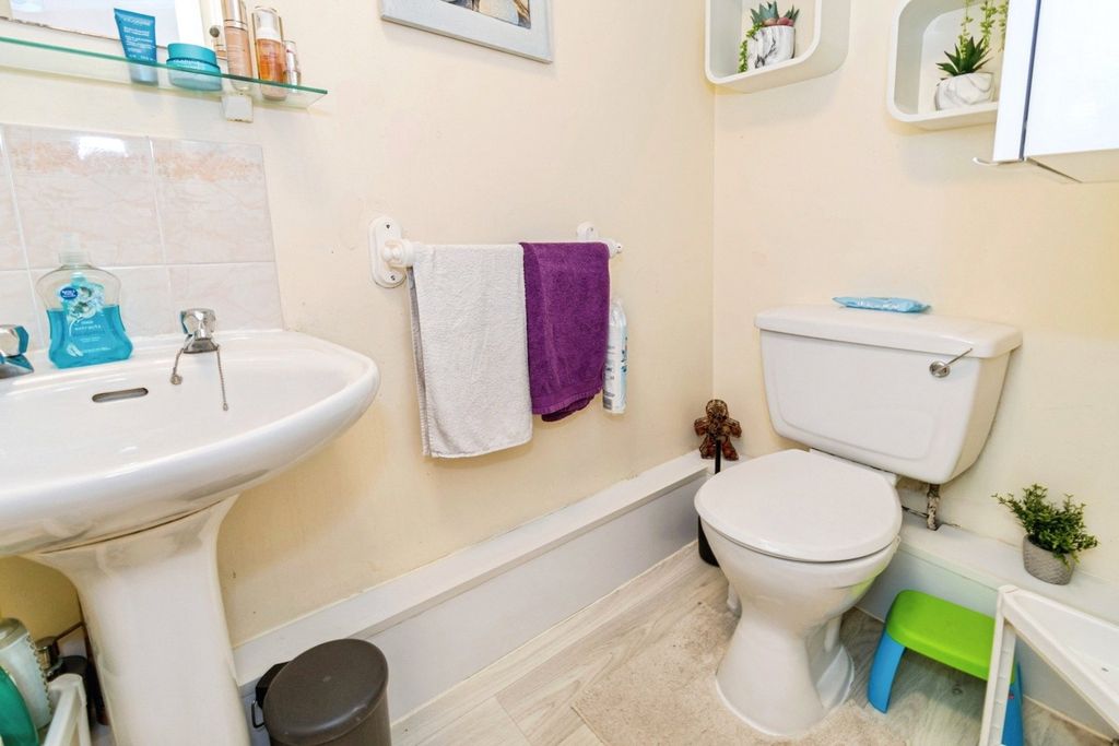 Additional image 9 of 1 bed flat for saleRoberts Road, Southampton, Hampshire SO15