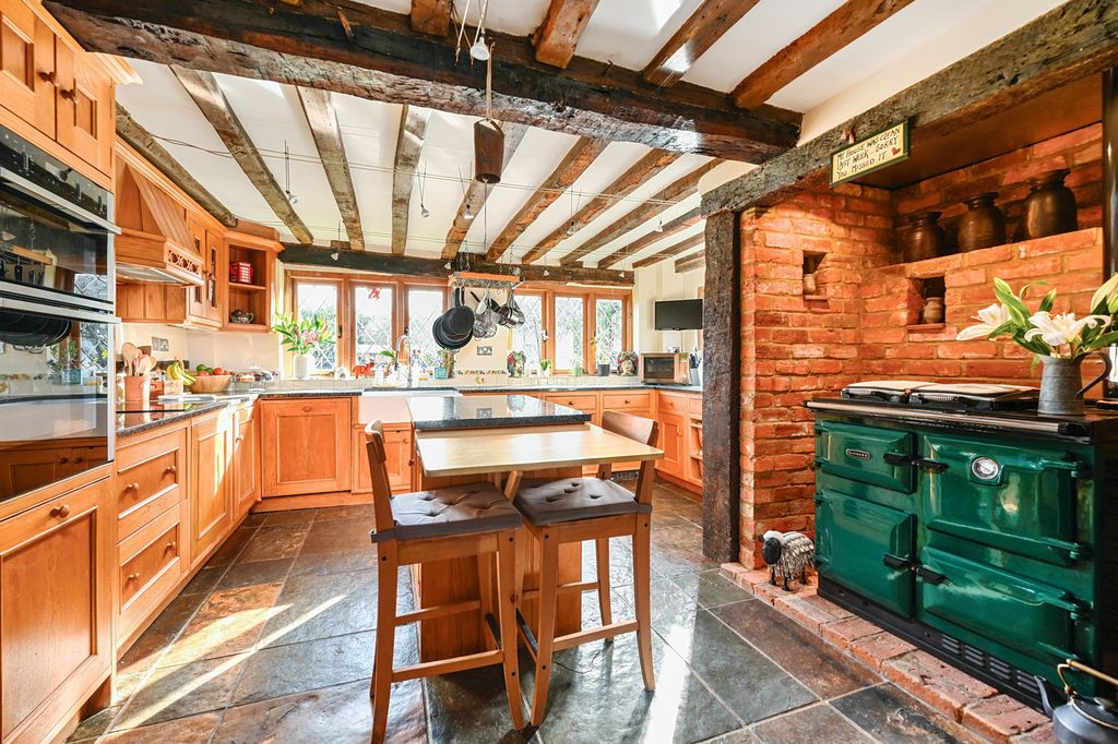 Additional image 5 of 5 bed detached house for saleWarren House Road, Wokingham RG40