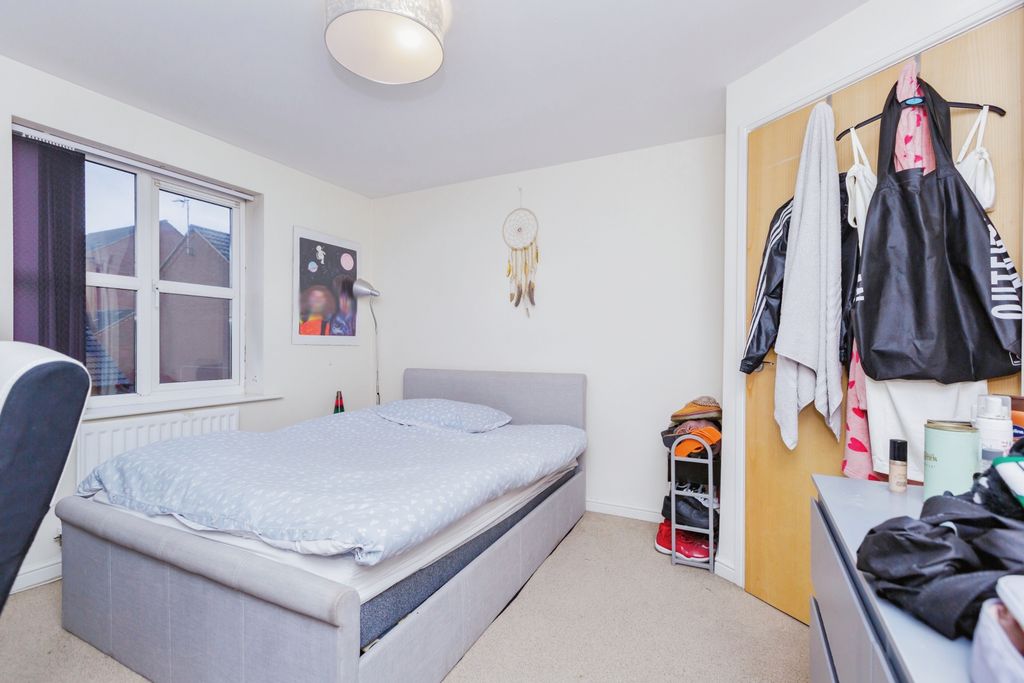 Additional image 10 of 2 bed flat for saleKepwick Road, Hamilton, Leicester, Leicestershire LE5