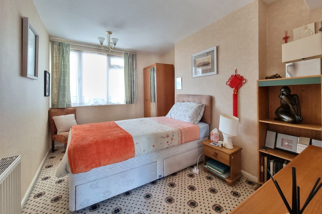 Additional image 13 of 3 bed flat for saleOld Portsmouth, Hampshire PO1