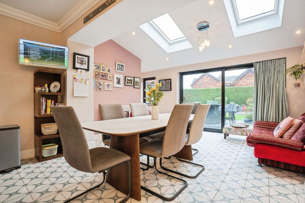 Additional image 54 of 4 bed detached house for saleHough Green Road, Widnes WA8