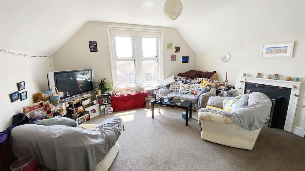 1 bed flat for saleOrchard Road, Southsea PO4