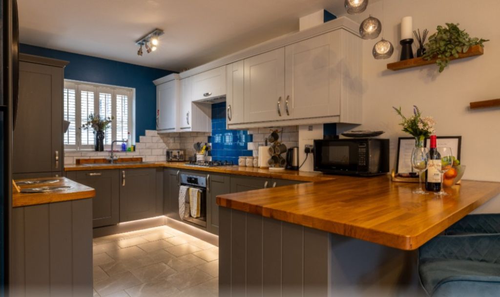 Additional image 6 of 3 bed terraced house for saleAshcombe Crescent, Witney OX28