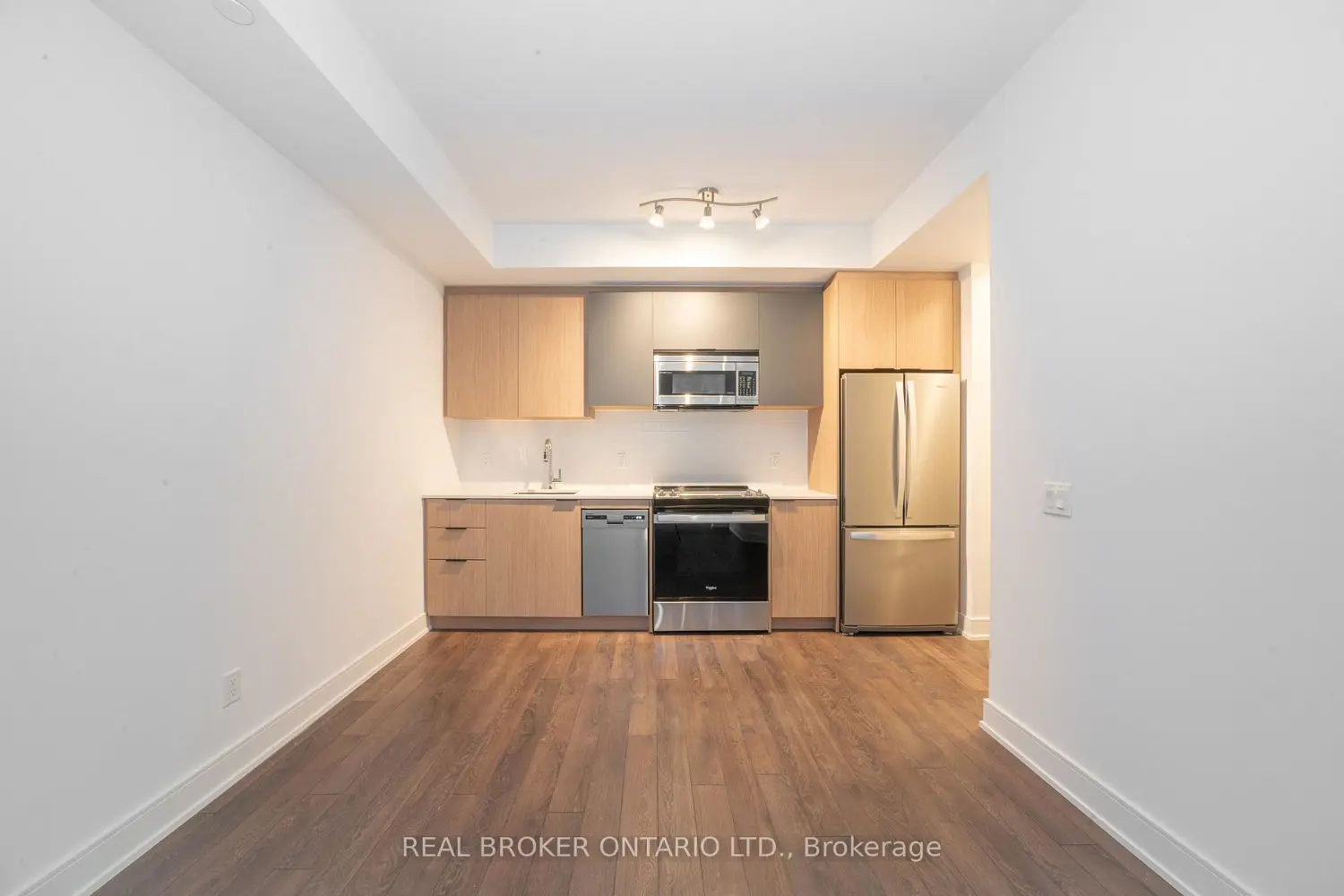 1350 Ellesmere Road 327