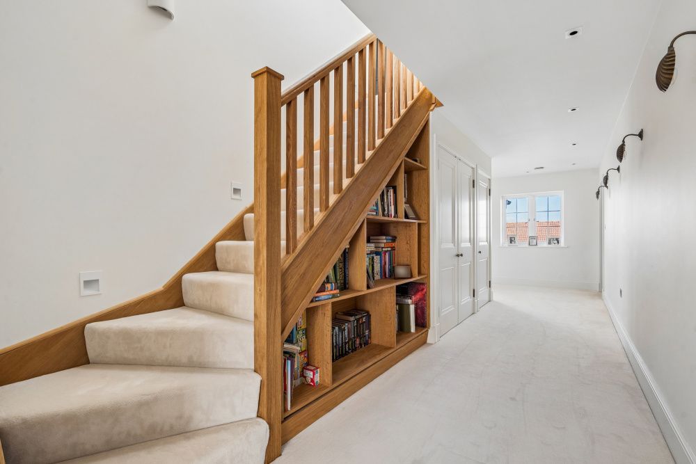 Additional image 28 of 6 bed detached house for saleThe Vale, Wokingham RG40
