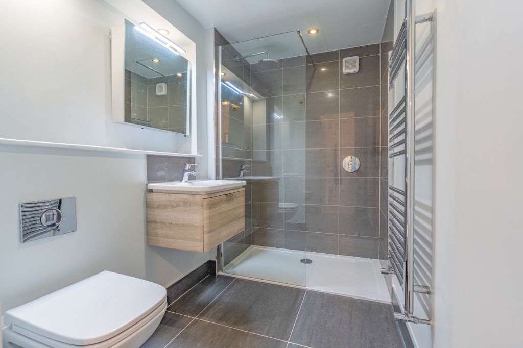 Additional image 23 of 4 bed semi-detached house for saleHeron Lodge, London Road, Worcester WR5