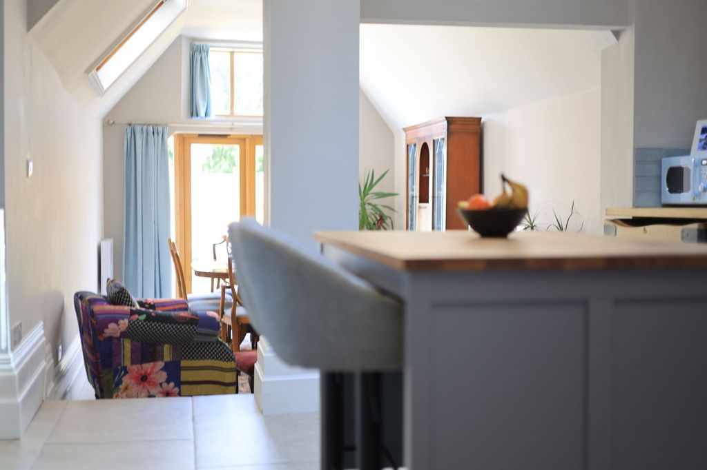 Additional image 8 of 4 bed terraced house for saleChurch Green, Witney OX28