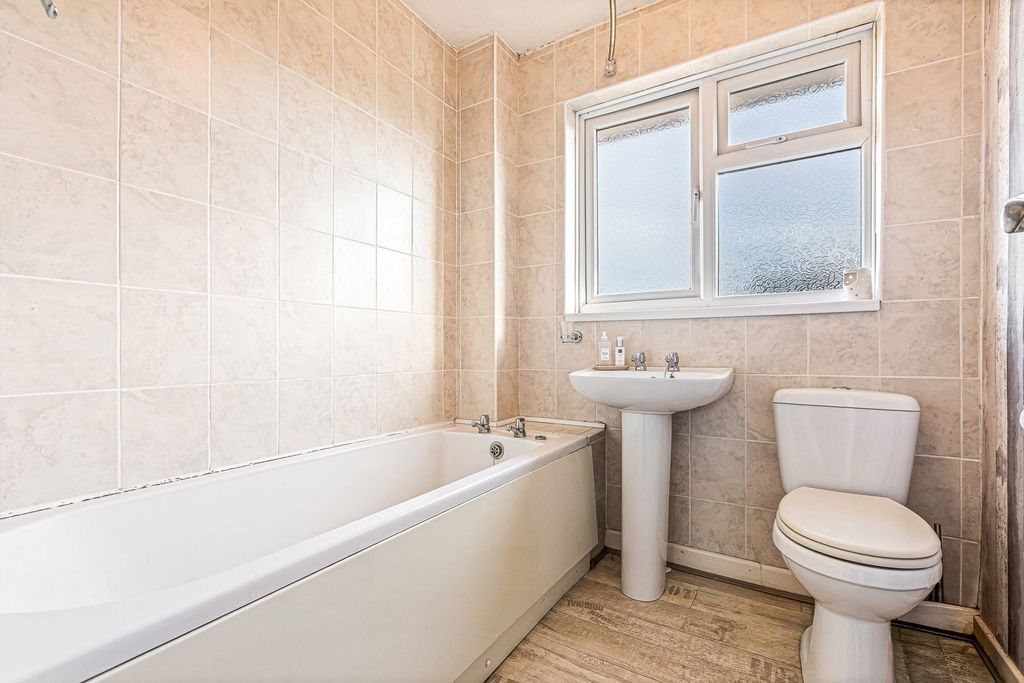 Additional image 14 of 3 bed semi-detached house for saleFerrers Croft, Barlestone, Nuneaton CV13