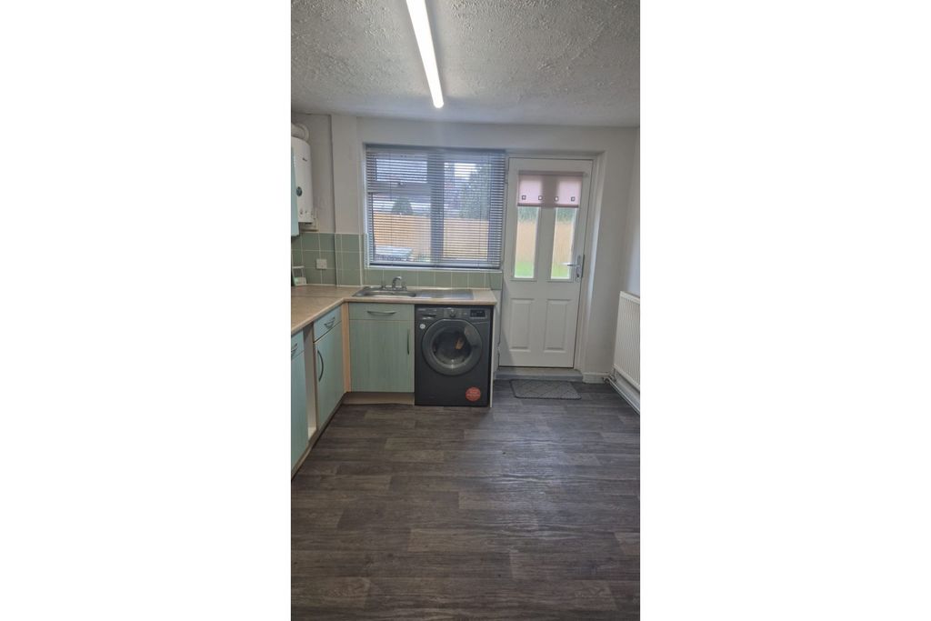 Additional image 6 of 3 bed terraced house for saleDavenport Road, Wigston LE18