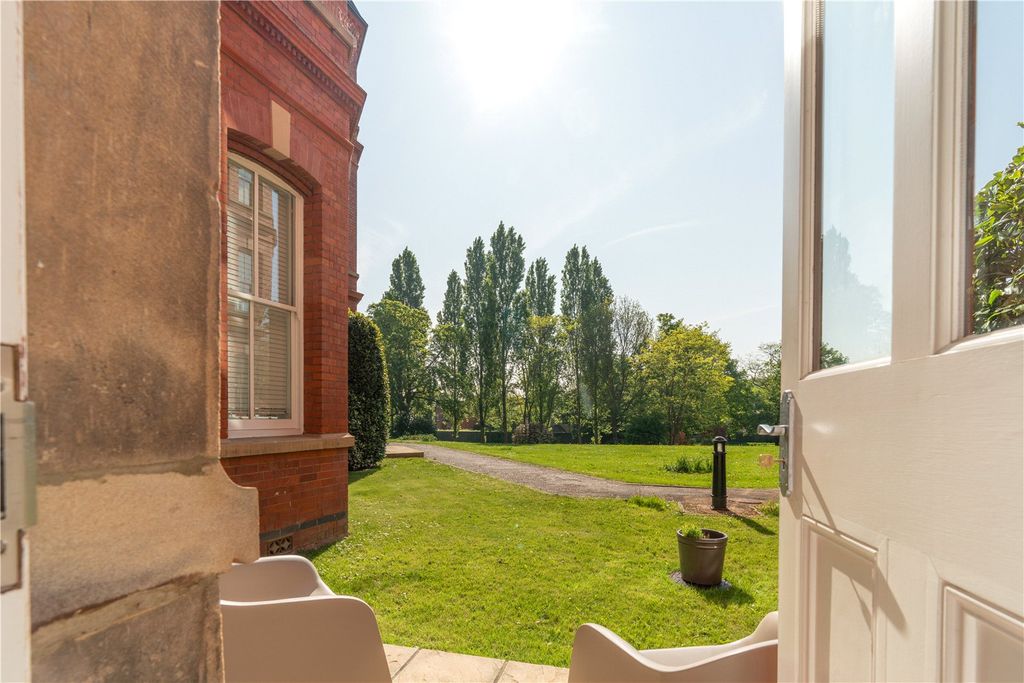 Additional image 16 of 2 bed flat for saleBrandesbury Square, Woodford Green IG8