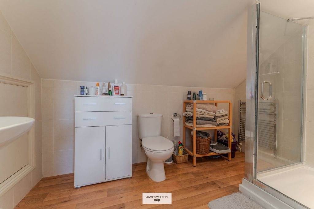 Additional image 7 of 2 bed flat for salePark Lane Court, Park Lane, Wimborne BH21