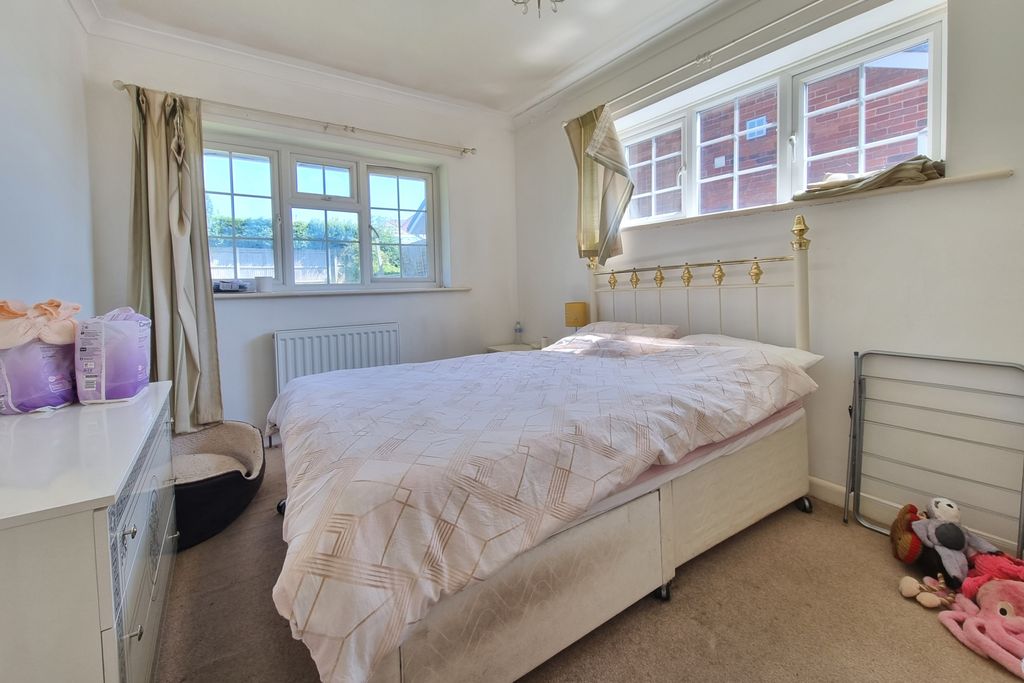 Additional image 9 of 2 bed detached bungalow for saleDrayton, Hampshire PO6