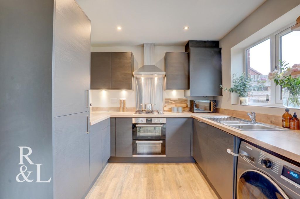 Additional image 7 of 3 bed semi-detached house for salePoplar Close, Overseal DE12