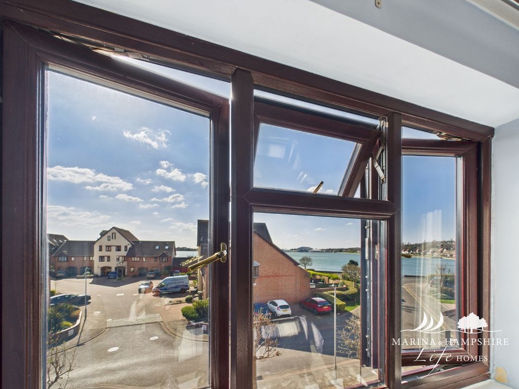 Additional image 19 of 3 bed town house for saleCarne Place, Port Solent PO6