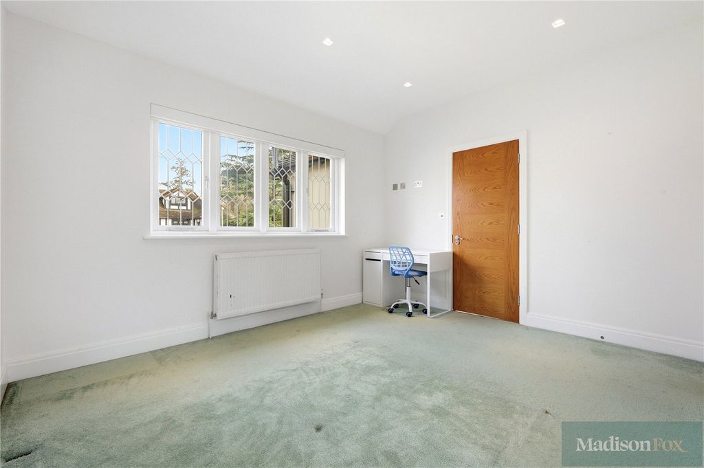 Additional image 30 of 5 bed detached house for saleWoodland Way, Woodford Green IG8