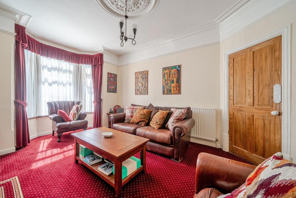 Additional image 8 of 3 bed property for saleOphir Road, Portsmouth PO2