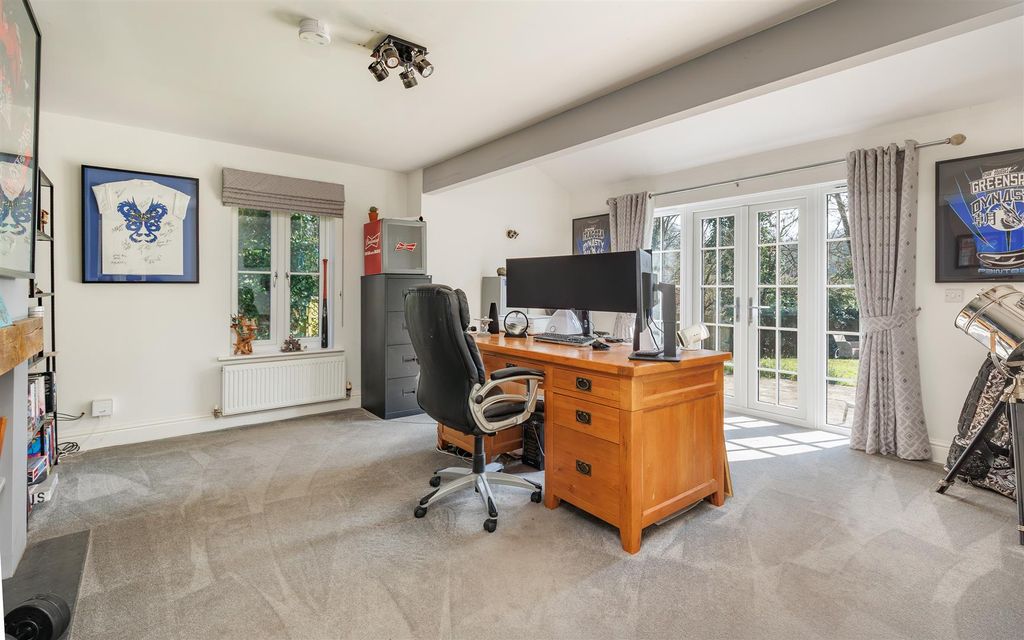 Additional image 10 of 6 bed detached house for saleCarisbrooke, Isle Of Wight PO30
