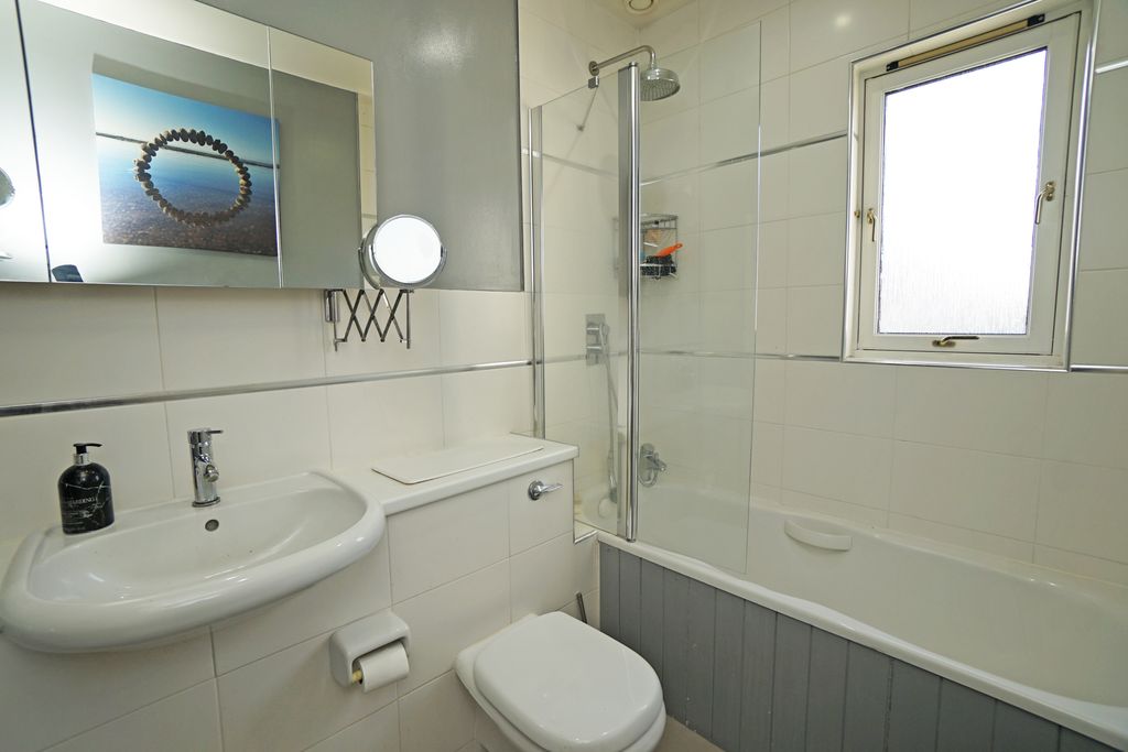 Additional image 16 of 3 bed town house for saleBryher Island, Port Solent PO6