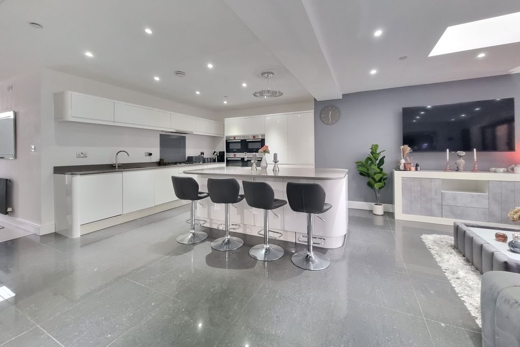 Additional image 10 of 5 bed end terrace house for saleCopnor, Portsmouth PO2